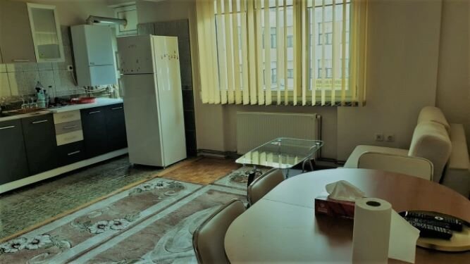 Brasov, Filarmonica Patria, inchiriez apartament 3 camere  60 mp, 600 euro